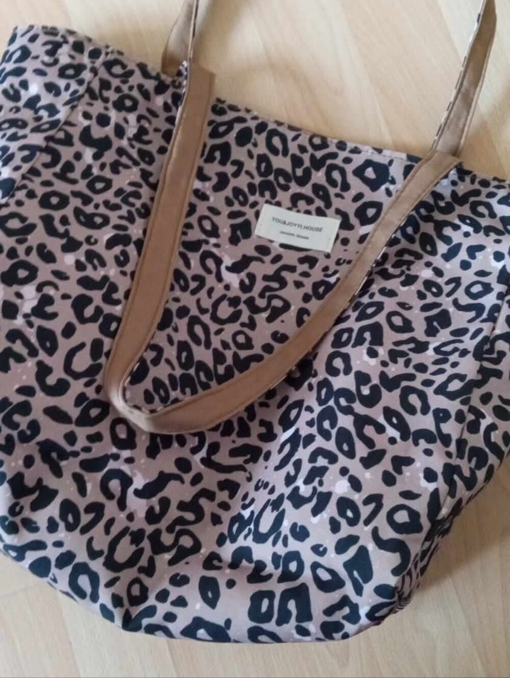 💲1⃣▶????reversable tote  turn inside out for another look just one bag